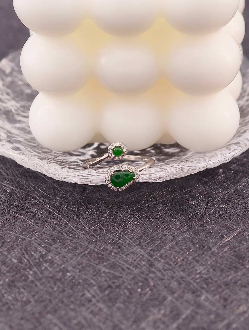 Natural Jadeite Gourd Ring image