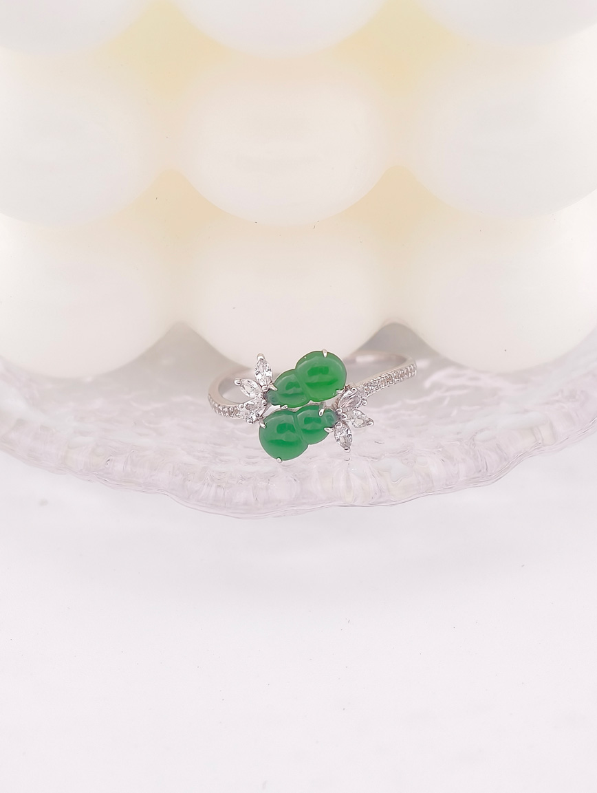 Natural Double Gourd Jadeite Ring image