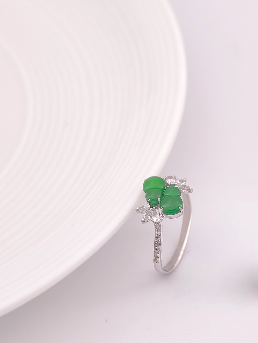 Natural Double Gourd Jadeite Ring image