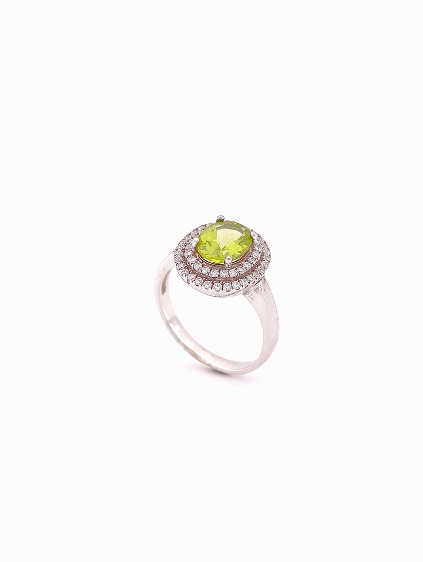 Natural Peridot Exquisite Ring